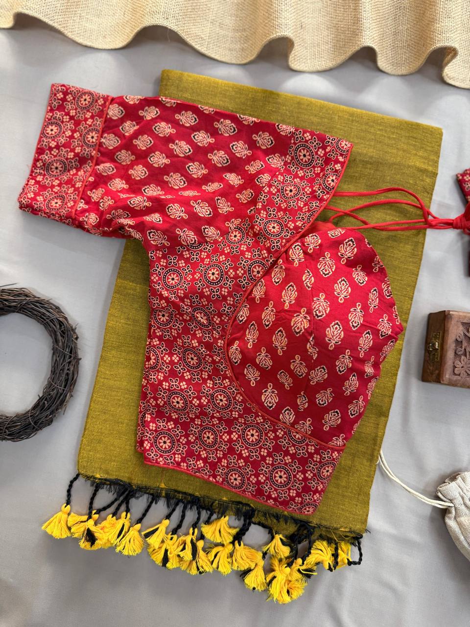 CF-105 – Elegant Khadi Cotton Saree