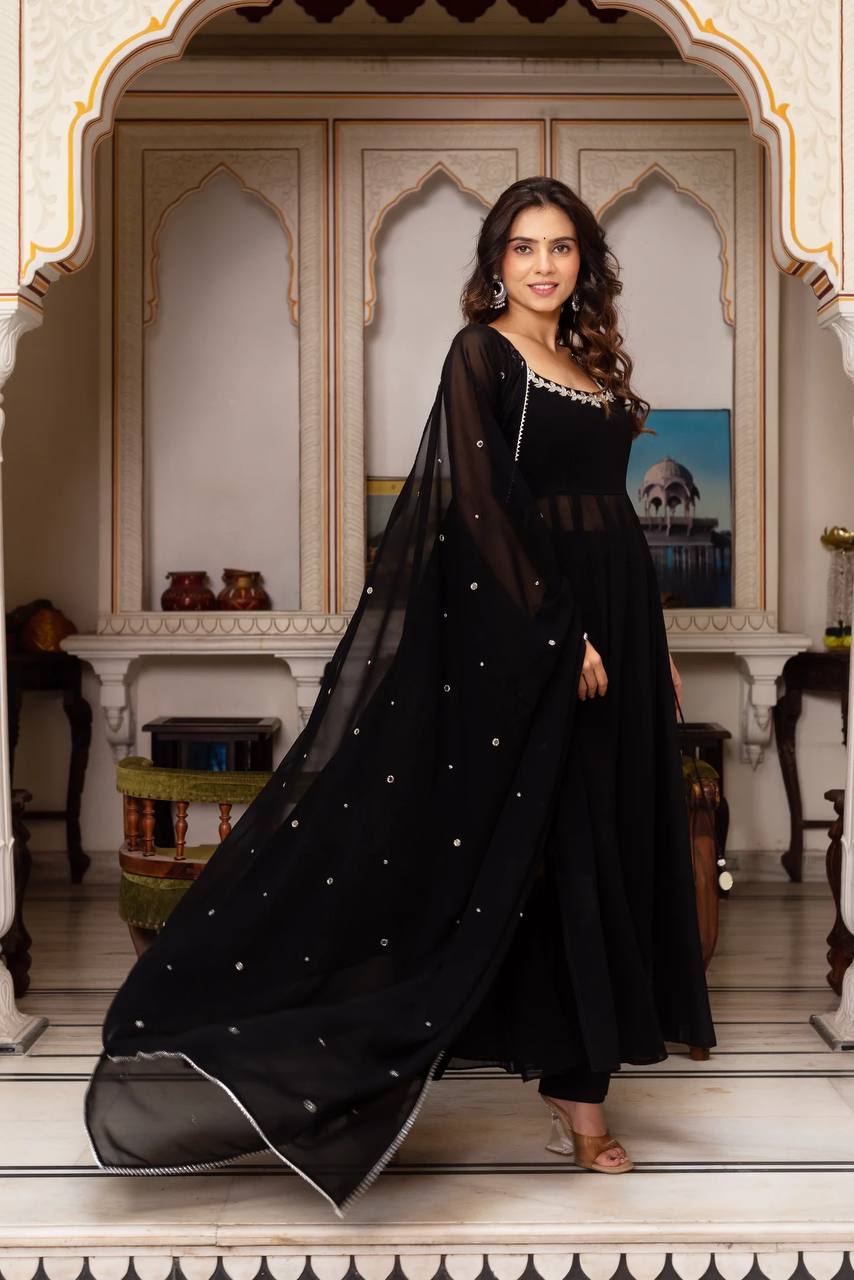 Elegant Women's Ethnic Set – 3-Piece Ensemble (Top, Palazzo & Dupatta)