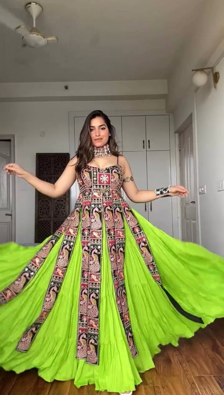 Elegant 3-Piece Ethnic Set