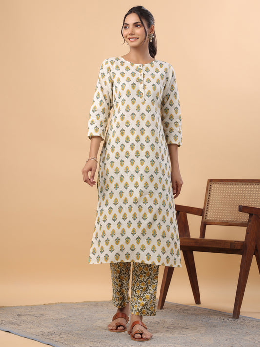 Women's Cream Cotton Motif Kurta Set.