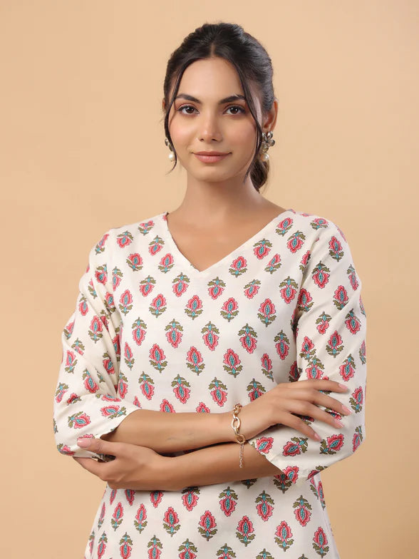 Cream Cotton Ethnic Motif Straight Kurta Set.