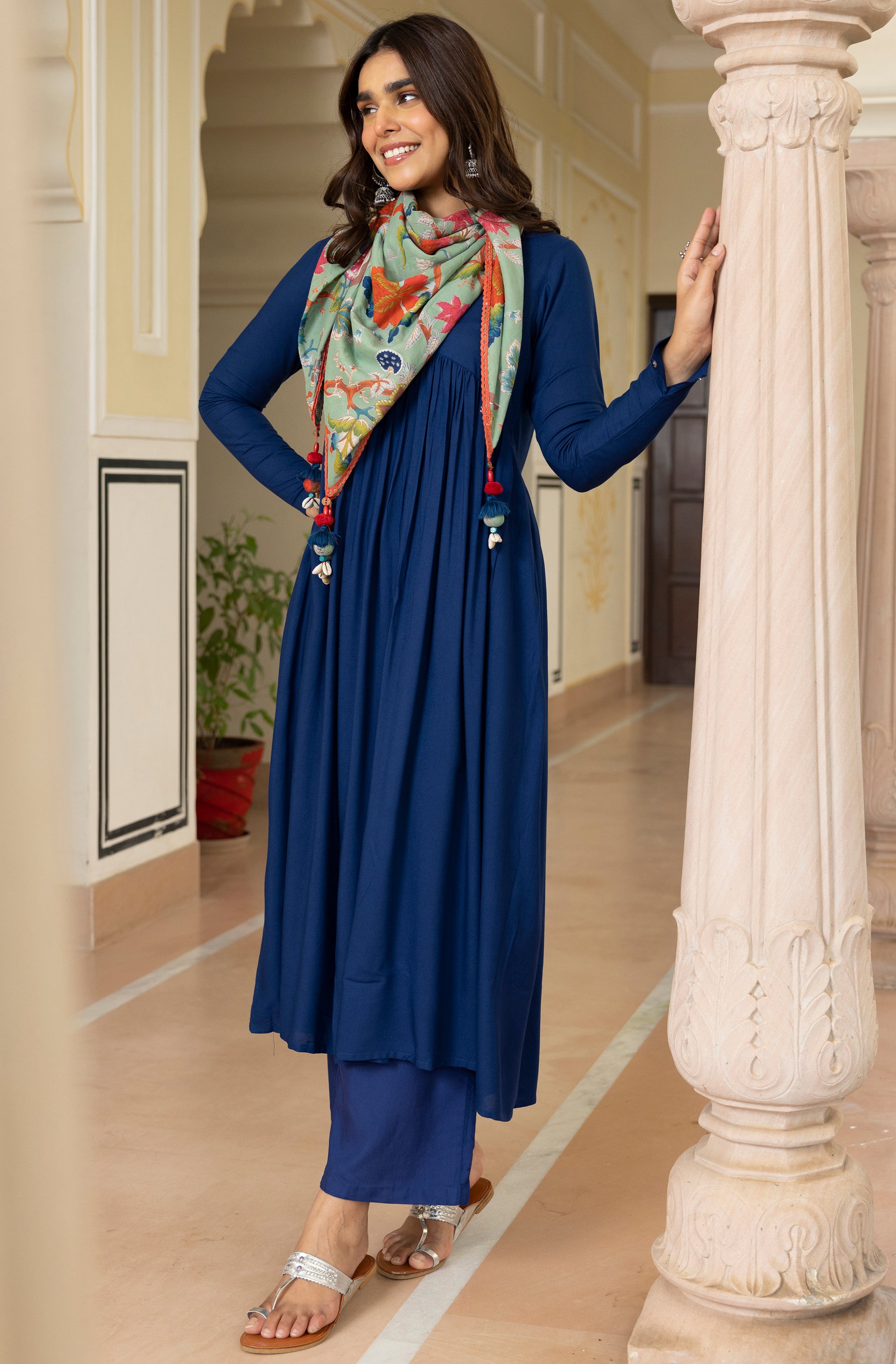 Women's Blue Rayon Solid Kurta