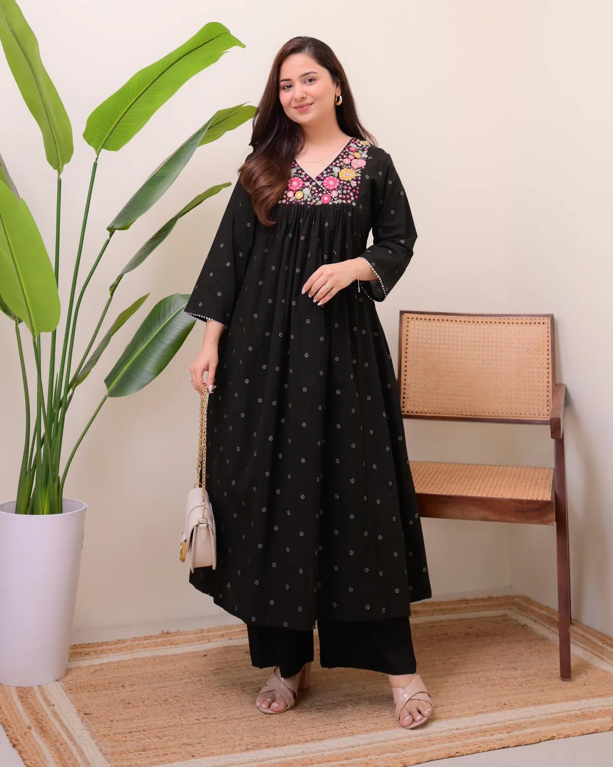 Elegant A-Line Kurta Pant Suit for Festive Gatherings
