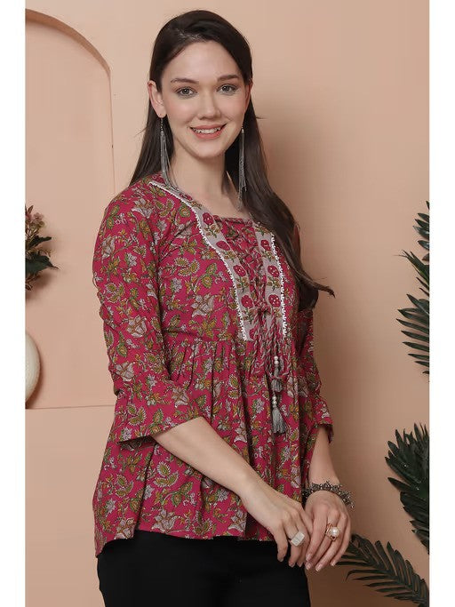 Women Floral Print Regular Fit Tunic