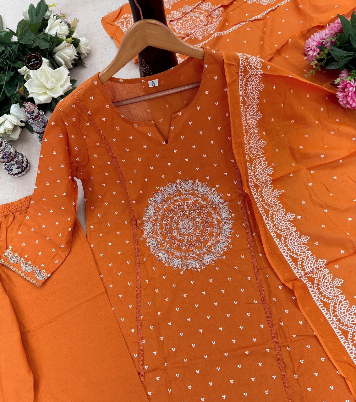 Elegant embroidery Pattern Kurta Set