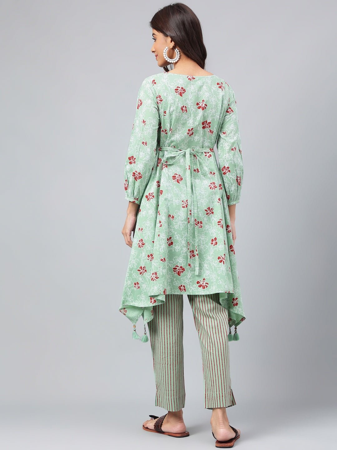 Green Cotton Floral Printed Kurta With Pant - Style Like A Diva