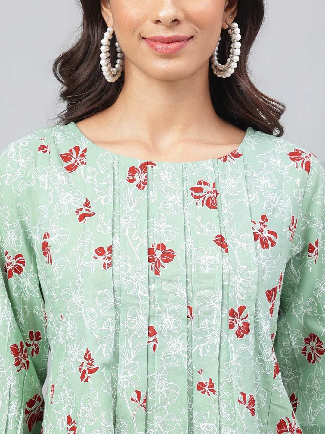 Green Cotton Floral Printed Kurta With Pant - Style Like A Diva